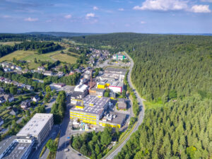 Luftbild Glaswerk Heinz-Glas Kleintettau
